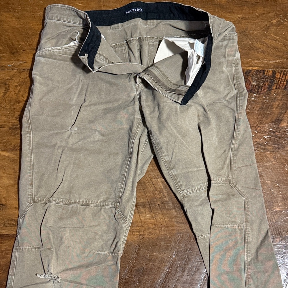 Arc'teryx Men's Khaki Chinos